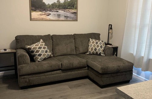 Reidsville Apartment | "Live Oak" Cottage Reidsville Georgia