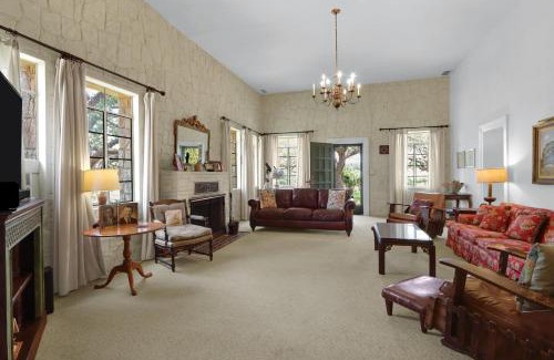 Spring Branch House | Live Oak Ranch