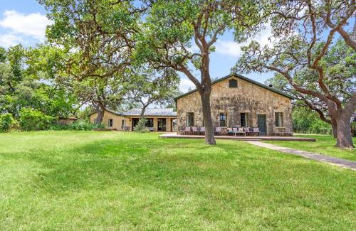 Spring Branch House | Live Oak Ranch