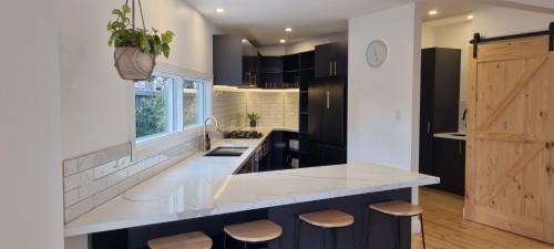 East Geelong House | Live - Play - Stay - East Geelong