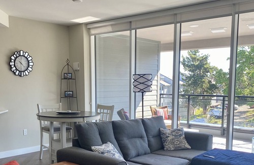 Regional District of Nanaimo Condo | Live, relax and play by the sea