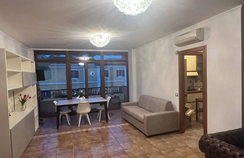 Aurelio Apartment | Live Rome, feel at home: large apartment near the metro and St. Peter's.