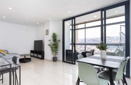 Santa Cruz de Tenerife Apartment | Live Santa Cruz Tower