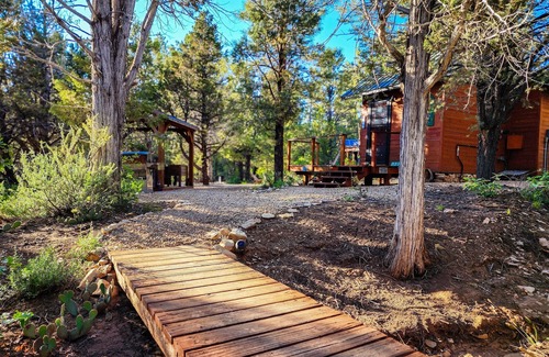 Orderville Cabin | Live Simply Cabin | Glamping at it's finest