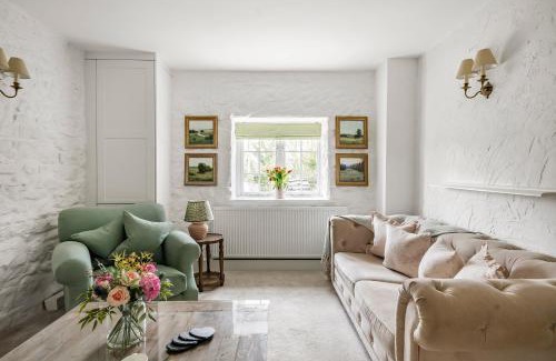 Osmington Mills Apartment | Live the coastal cottage dream in Dorset AONB