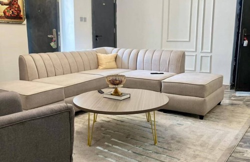 Asokoro Apartment | Live the luxury life you deserve! 2-bedroom apartment in Abuja with AC, WiFi.
