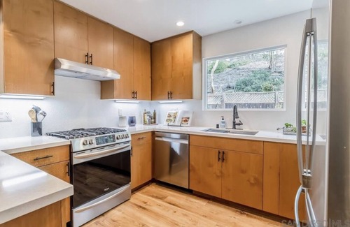 Olde Carlsbad House | Live The SoCal Dream - Beach and Forrest on your doorstep!