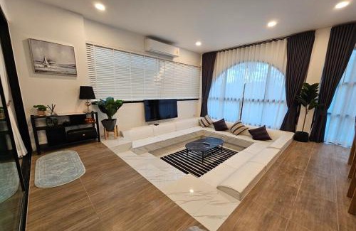 Pak Chong Villa | Live With Passion Pool Villa