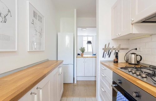 El Baix Guinardo Apartment | Livefull 2 bedroom in Trendy Gracia