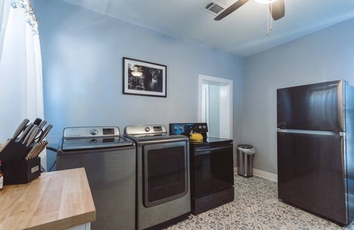 Saint Roch House | Lively Home & Patio w/Hot Tub