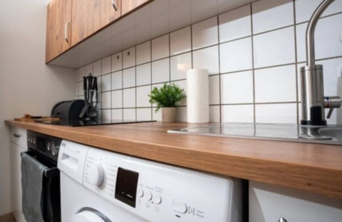Marxloh Apartment | Livemore24 - Apartment 1 in Duisburg 24/7 check-in