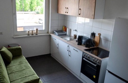 Marxloh Apartment | Livemore24 - Apartment 4 in Duisburg 24/7 check-in