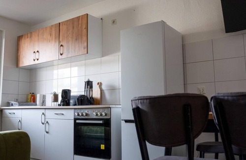 Marxloh Apartment | Livemore24 - Apartment 4 in Duisburg 24/7 check-in