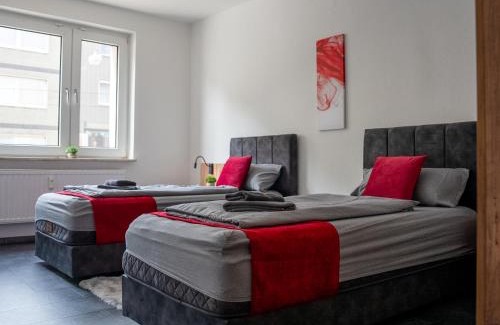 Marxloh Apartment | Livemore24 - Apartment 4 in Duisburg WLAN - Smart-TV - 24-7 Check-in und Küche