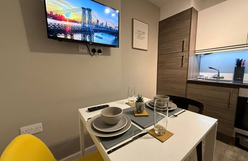 The Docks Apartment | Liverpool One Studio Apartment City Centre