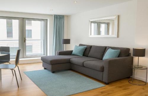 Spitalfields Apartment | Liverpool Street Retreat