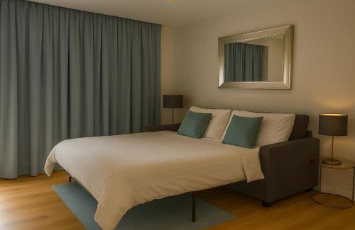 Spitalfields Apartment | Liverpool Street Retreat