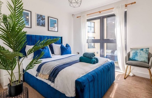 Newhaven Apartment | Livestay 2Bed 2Bath Harbourside Apt/Free Parking