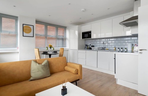 Aylesbury Apartment | Livestay Modern One Bed Apartment in Aylesbury12