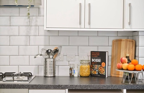 Harlesden House | Livestay Stylish Two Bed House with Private Garden