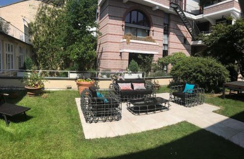 Karlstadt Apartment | Living am Carlsplatz Apartment