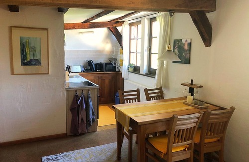 Merl Apartment | Living in a landmarked courtyard - Stylish gallery apartments