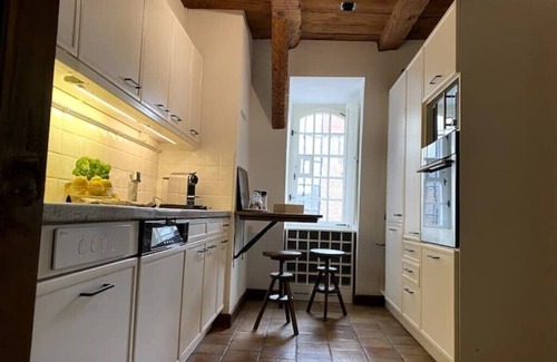 Fribourg Apartment | Living in historic mansion