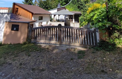 Freyburg House | Living in the vineyard. in the Tuscany of the North - Weinberghaus