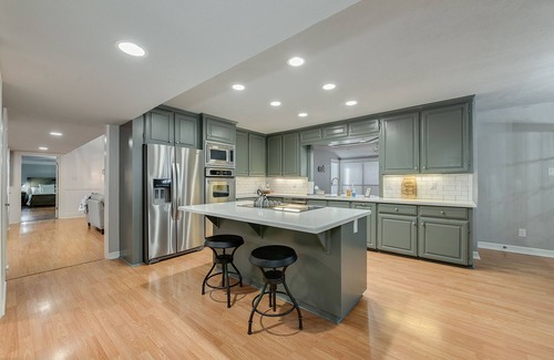 College Station House | Living Large in Aggieland!