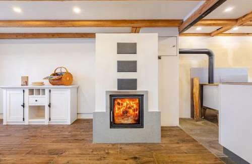 Horgen District House | Living on a animal sanctuary