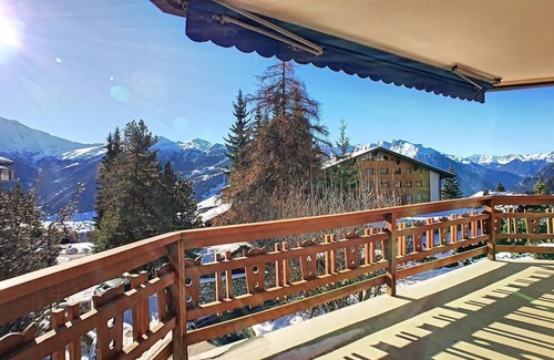 Verbier Apartment | Living room, kitchen with dishwasher, Nespresso machine and microwave, one bedroom with a double bed