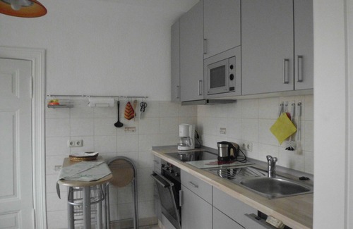 Roddan Apartment | Living together in the monument, 5 people, possibly Extra bed, suitable for children