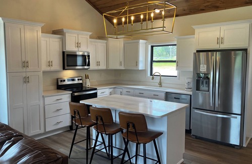 Van Buren House | Living Waters Estates, Elegant 3 BR Home with kids area, hot tub, sleeps 12