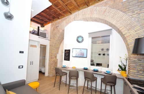 Trastevere Apartment | LivinginRome | Trastevere - vicolo Del Piede