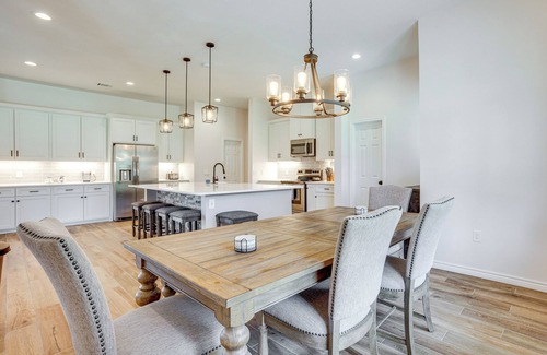 West Livingston House | Livingston Retreat w/Patio & Charcoal Grill