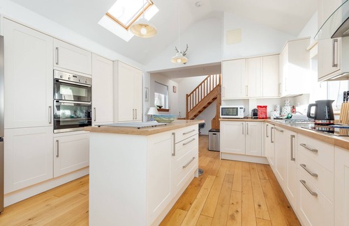 St. Andrews Ski Chalet | Livingstone Crescent (No 5)