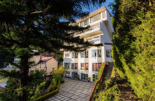 Kumarhatti House | Livingstone Misty Mountains resort Premium Room
