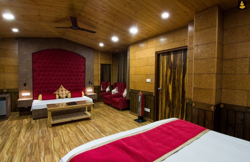 Chail Resort | LivingStone Mountain retreat Executive room
