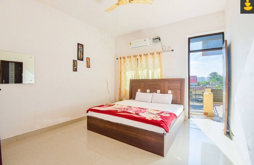 Jhajra Hotel | Livingstone The Village Hotel Dehradun Standard Room for Group