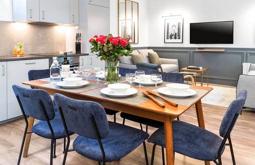 Quartier de la Porte-Saint-Denis Apartment | LivinParis | Luxurious 2 Bedroom Opera VI