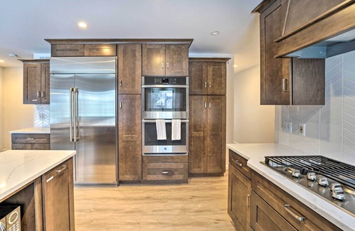 Livonia House | Livonia Home: 4 Mi to Plymouth Main Street