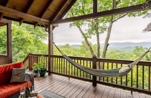 Foxfire Estates House | Lizard Lookout Cabin, Pets Welcome!