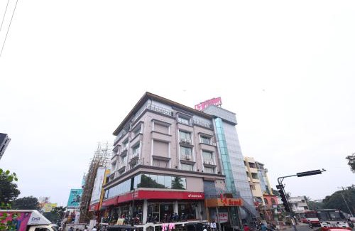 Dwaraka Nagar Hotel | LJ Grand