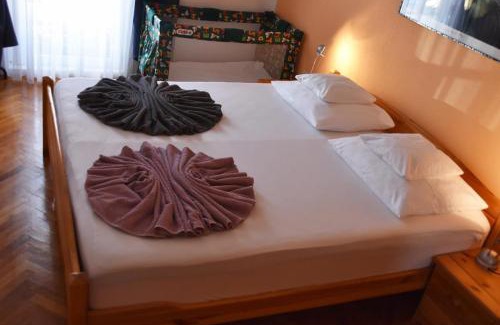 Pirovac Apartment | Ljubica Apartman