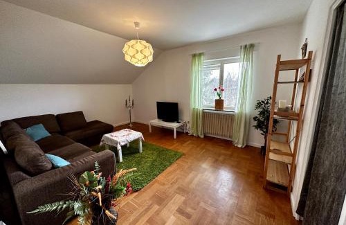 Ljungaverk Apartment | Ljungaverk Takvåning med Ekgolv och badkar nära älven