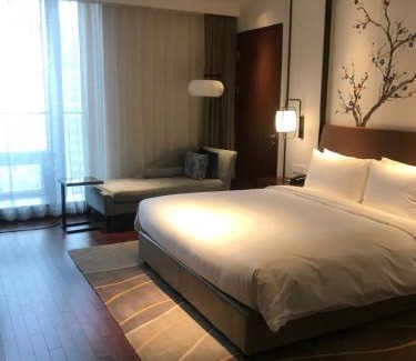 Pudong Hotel | LJZ Supreme Tower Hotel