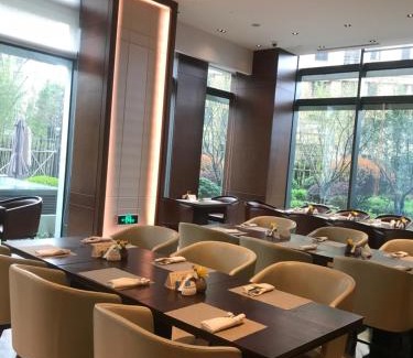 Pudong Hotel | LJZ Supreme Tower Hotel
