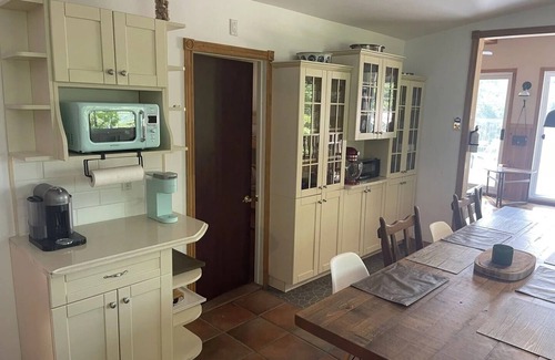 Chertsey House | LKFRNT | Chalet VISTA – Lac Paré ✦ Spa ✦ Waterfront