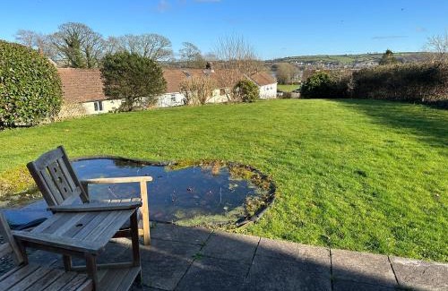 Llansteffan House | Llais Y Mor- Spacious 4 bedroom home with coastal views and nearby beach