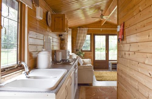 West Buckland House | Llama Lodge